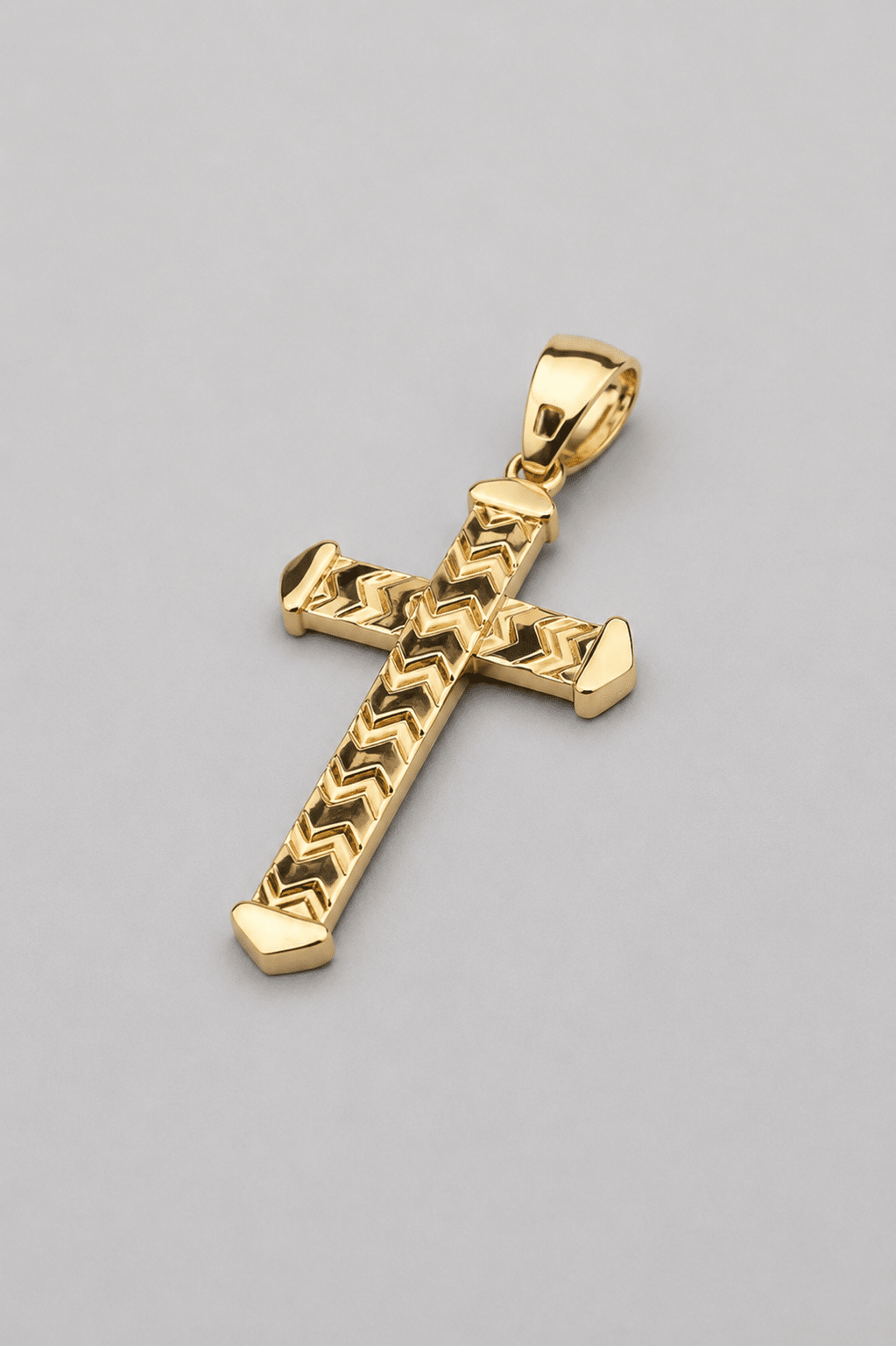 Textured Cross Pendant - Imagen 3
